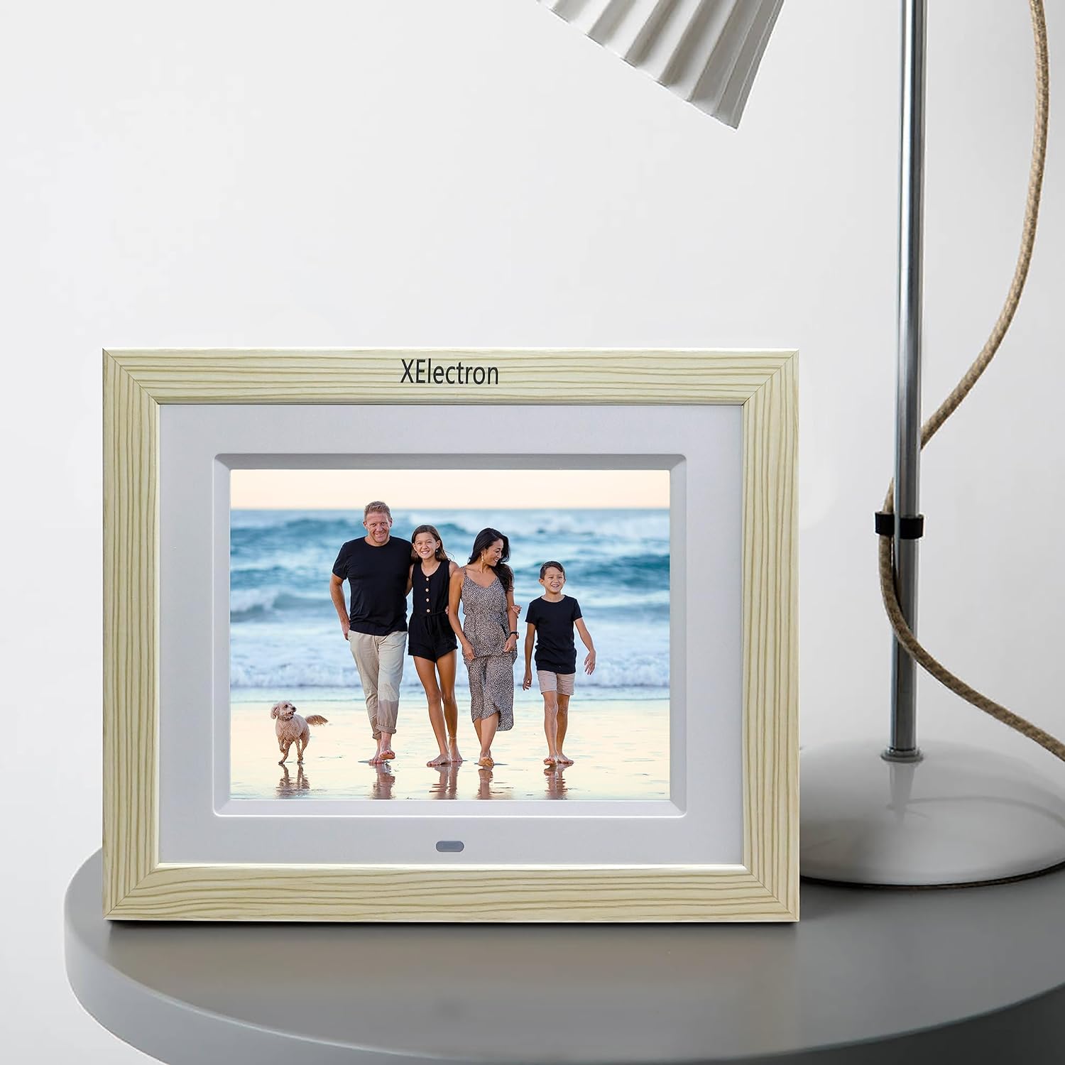 XElectron 8 inch IPS LED Digital Photo Frame (White) feature 1